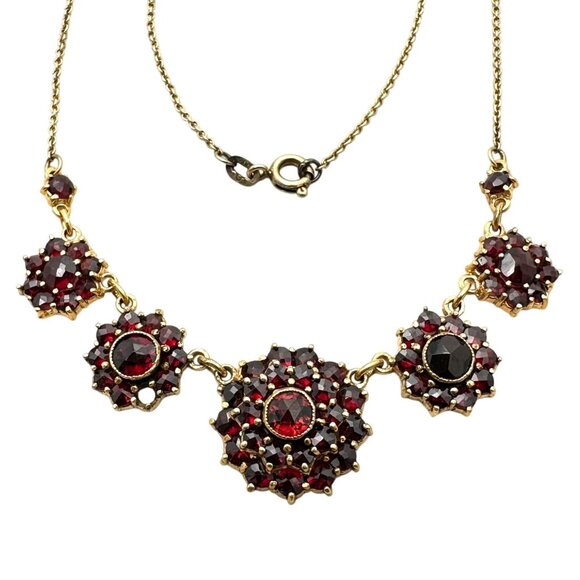 Vintage 10K Yellow Gold Red Garnet Cluster Necklace 17 Inch 6.4 Grams - Picture 1 of 5